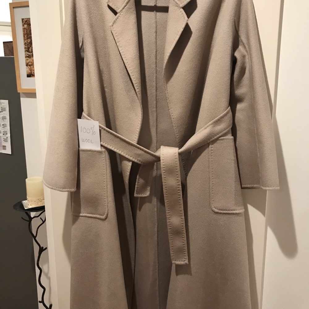 INSIS coat